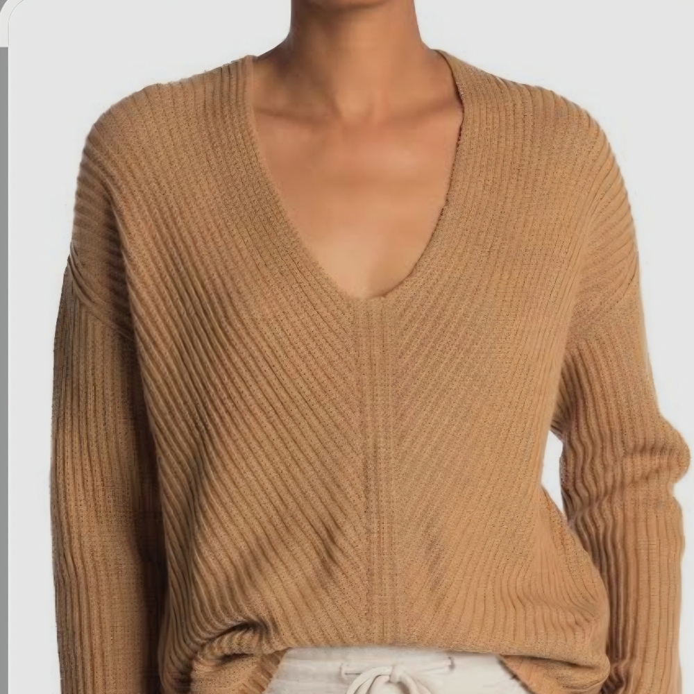 UGG Waffle Knit Sweater – Cozy Neutral Essential XL - Picture 3 of 12